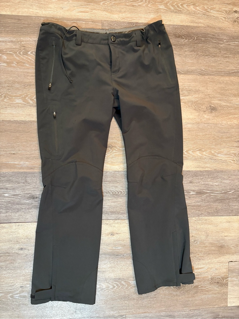 REI Men's Black Cargo Softshell Pants
